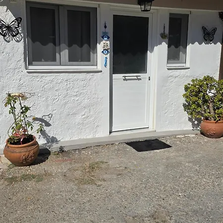 Silia's House Near The * لامبي