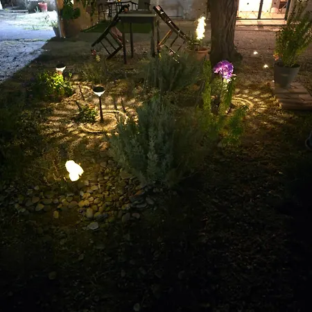 Silia's House Near The بيت للعطل لامبي